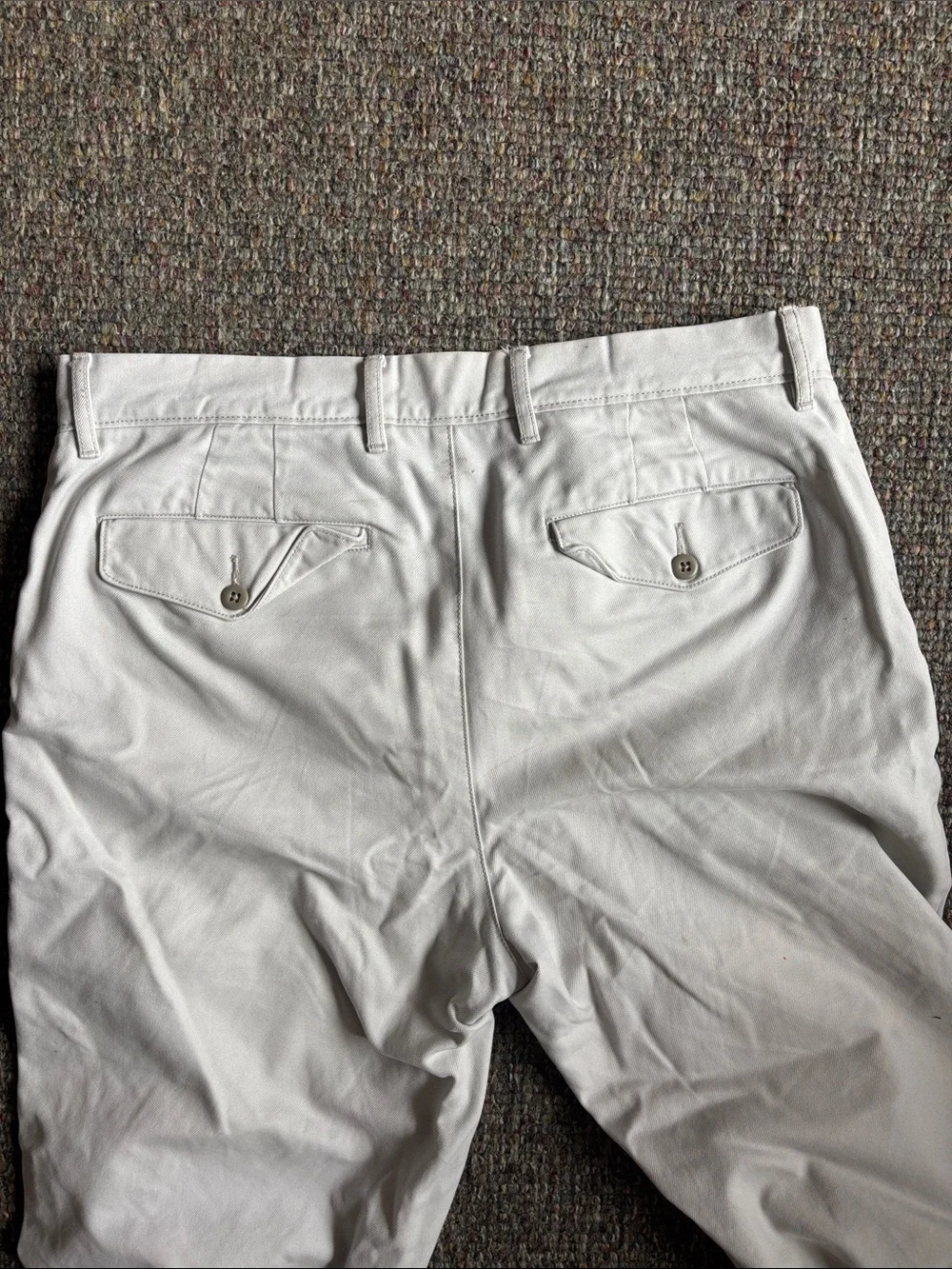 J. Crew Men’s Classic Chino Stone / Ivory 32x30 BE611